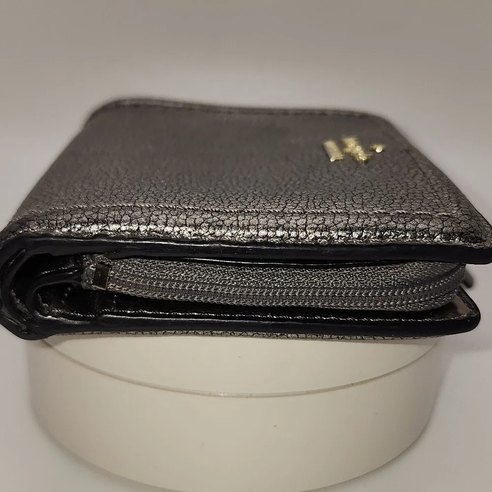 Kate Spade Metallic Black/Silver Wallet‎